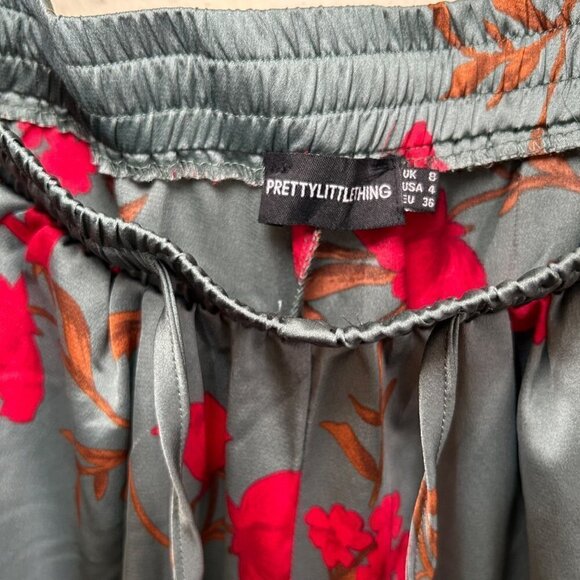 **sale**Pretty LittleThings Satin feel Cigarette Pants - Picture 7 of 11